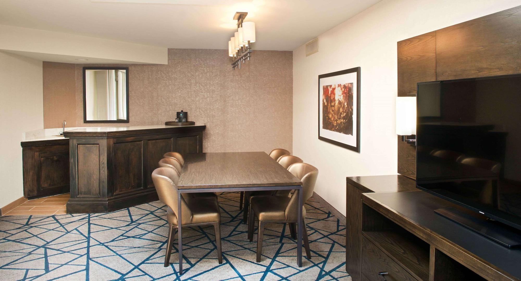 Embassy Suites By Hilton Detroit - Livonia/Novi Esterno foto