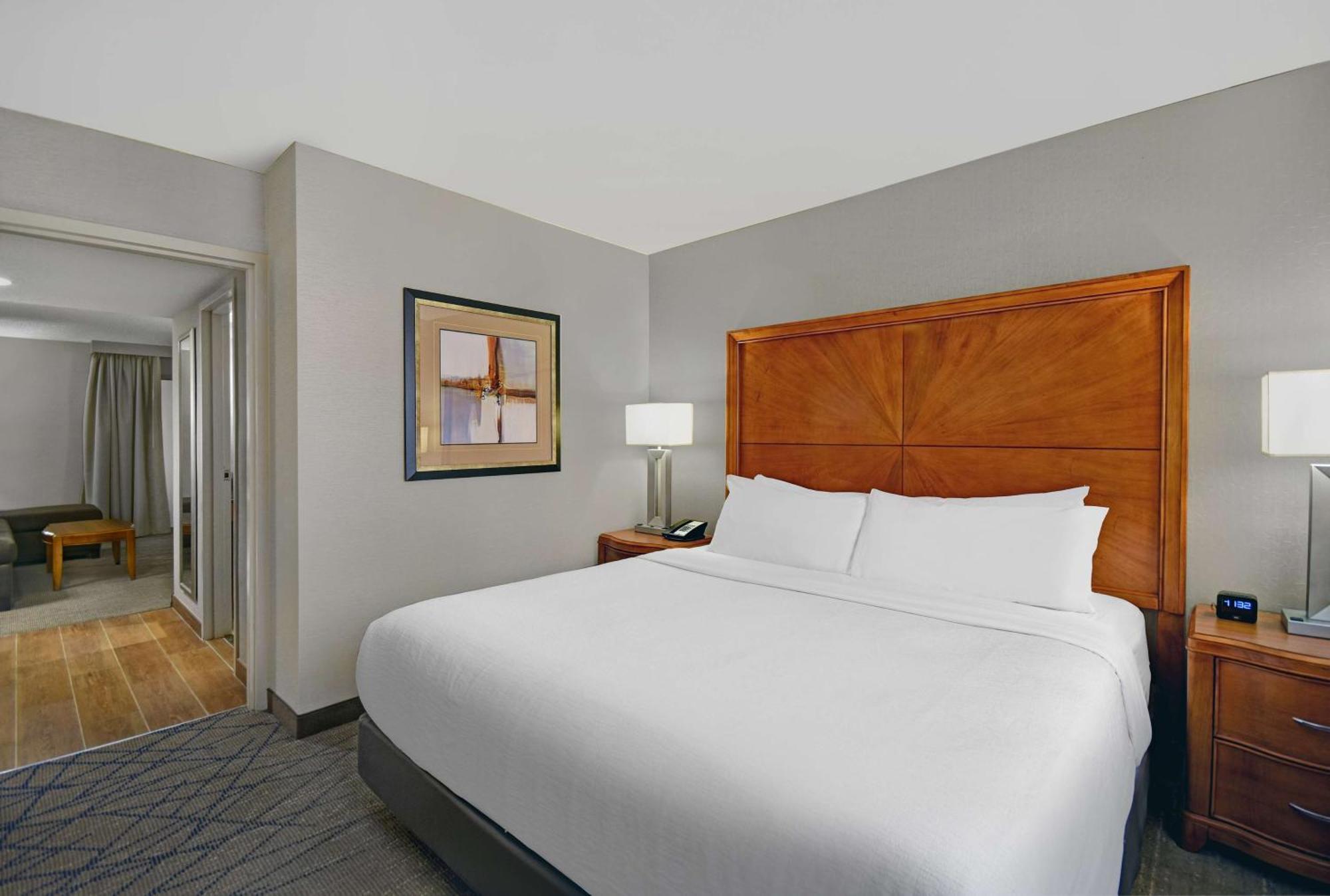 Embassy Suites By Hilton Detroit - Livonia/Novi Esterno foto
