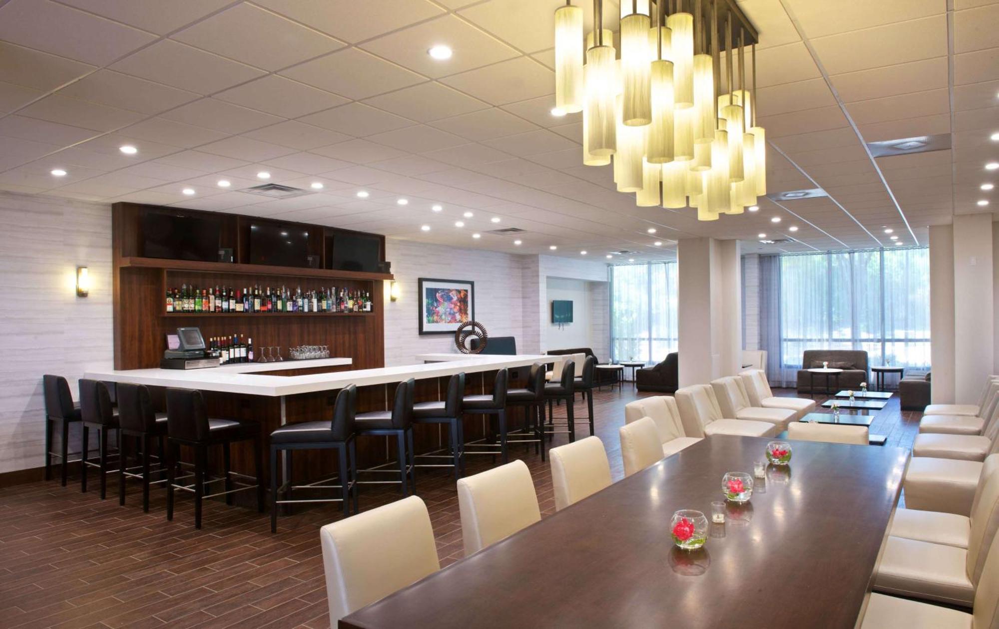 Embassy Suites By Hilton Detroit - Livonia/Novi Esterno foto