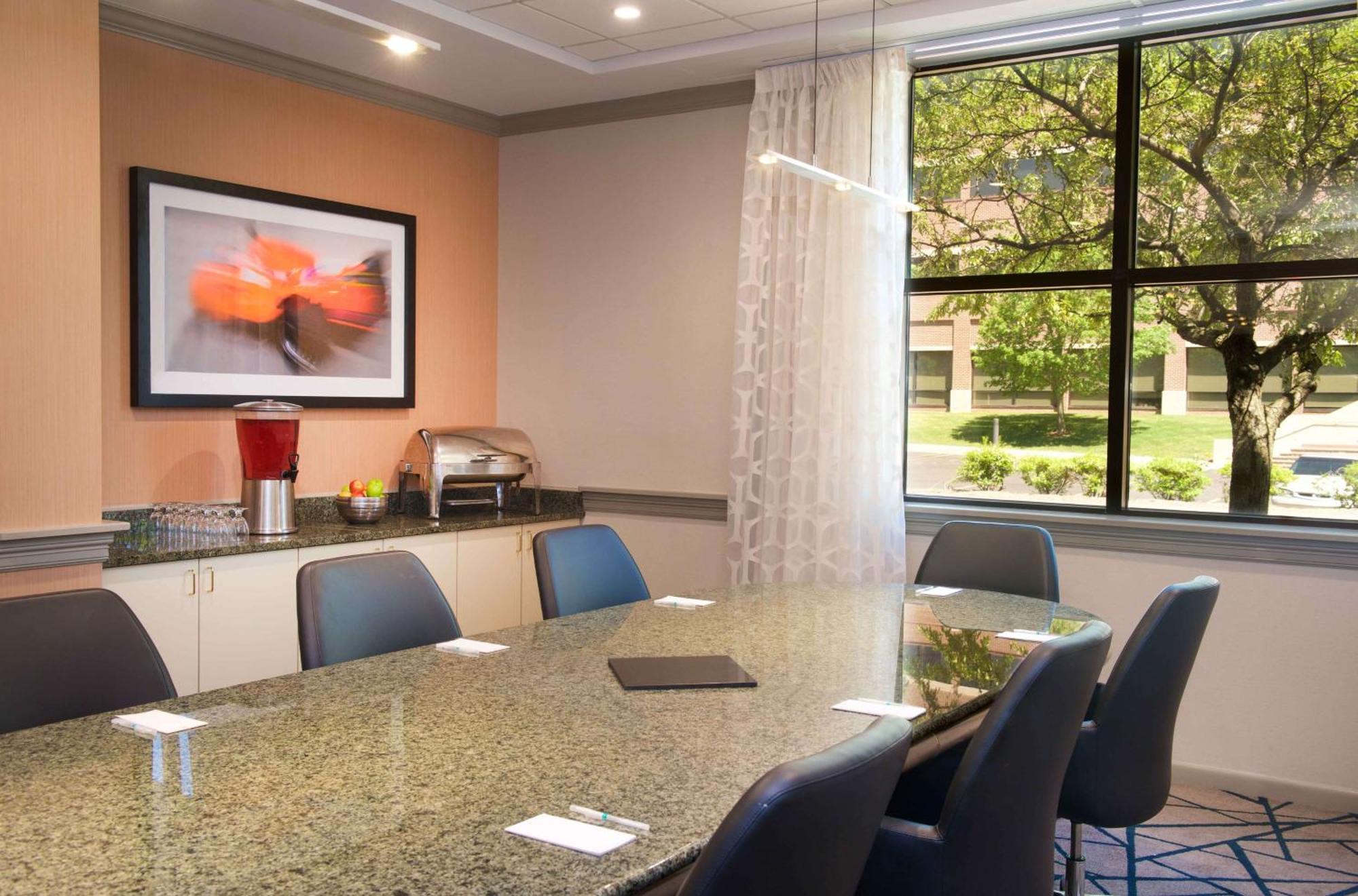 Embassy Suites By Hilton Detroit - Livonia/Novi Esterno foto