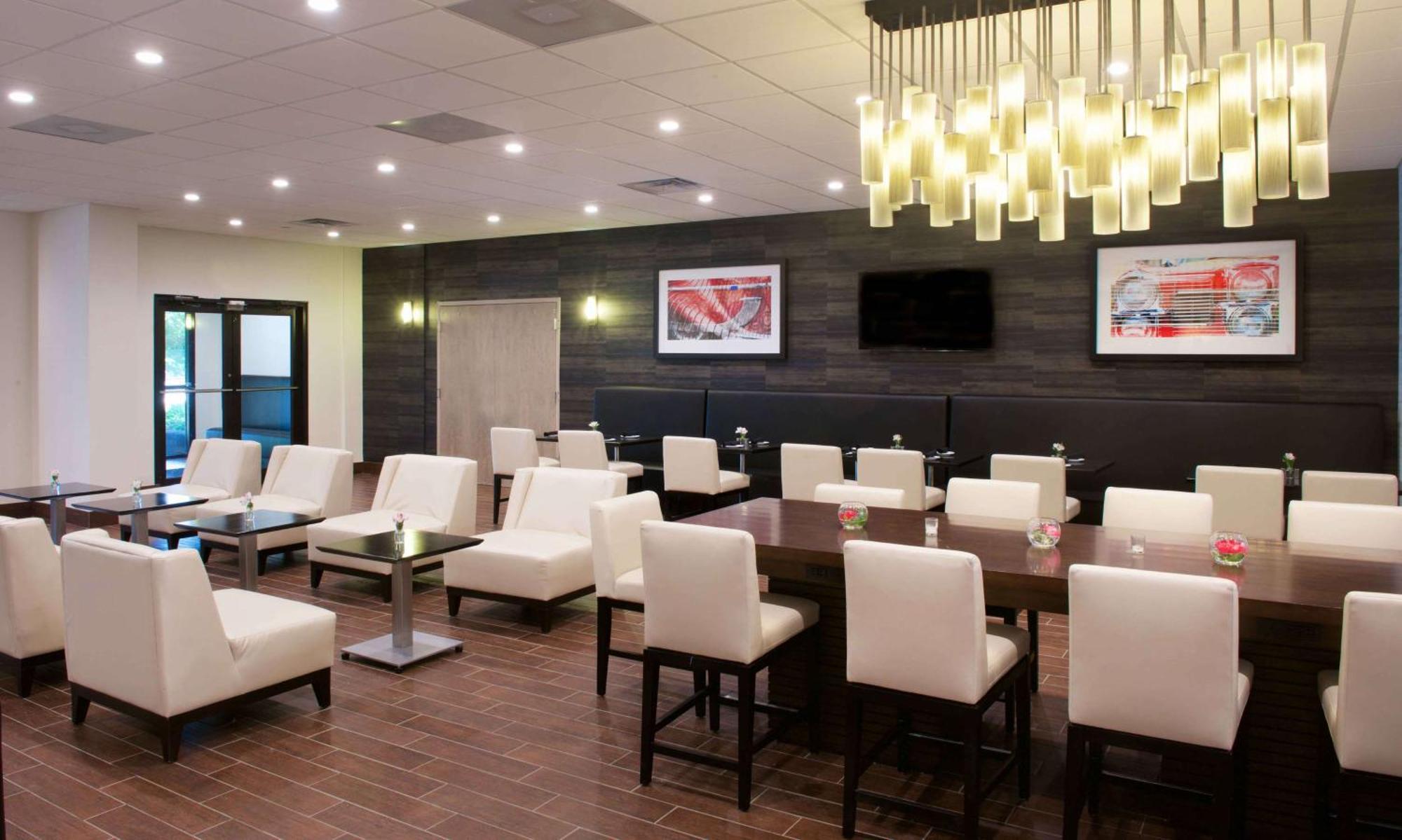 Embassy Suites By Hilton Detroit - Livonia/Novi Esterno foto