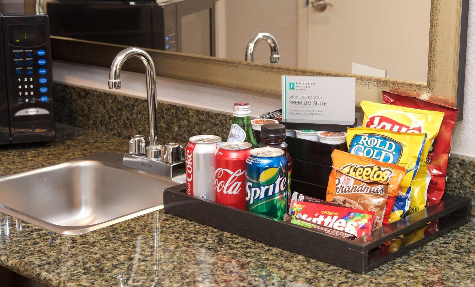 Embassy Suites By Hilton Detroit - Livonia/Novi Esterno foto